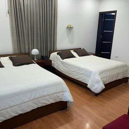 Alston Inn Hotel Кито Екстериор снимка