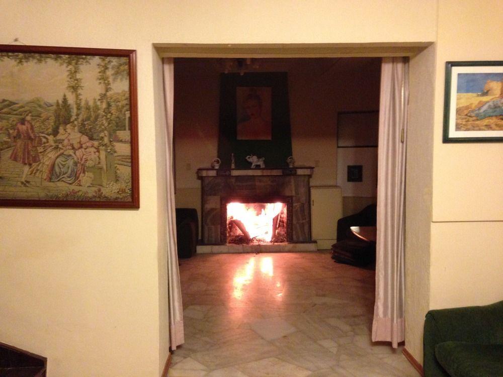 Alston Inn Hotel Кито Екстериор снимка
