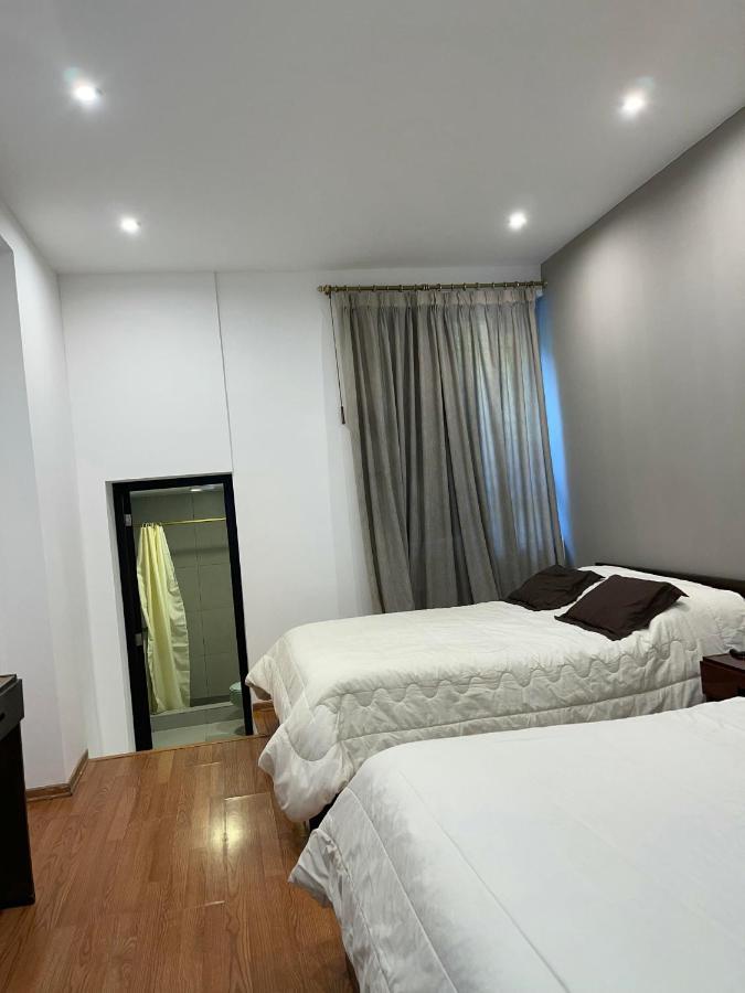 Alston Inn Hotel Кито Екстериор снимка