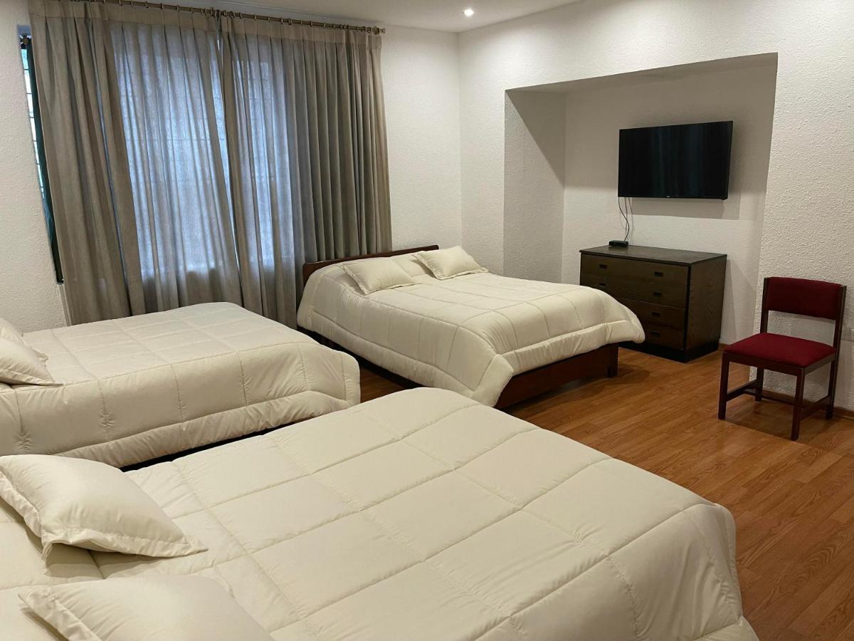Alston Inn Hotel Кито Екстериор снимка
