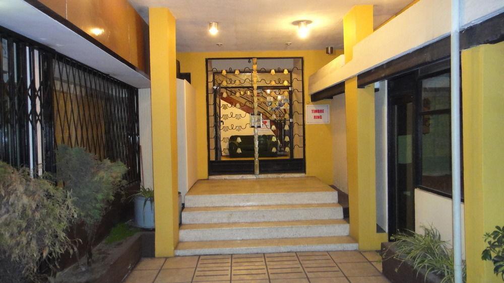 Alston Inn Hotel Кито Екстериор снимка