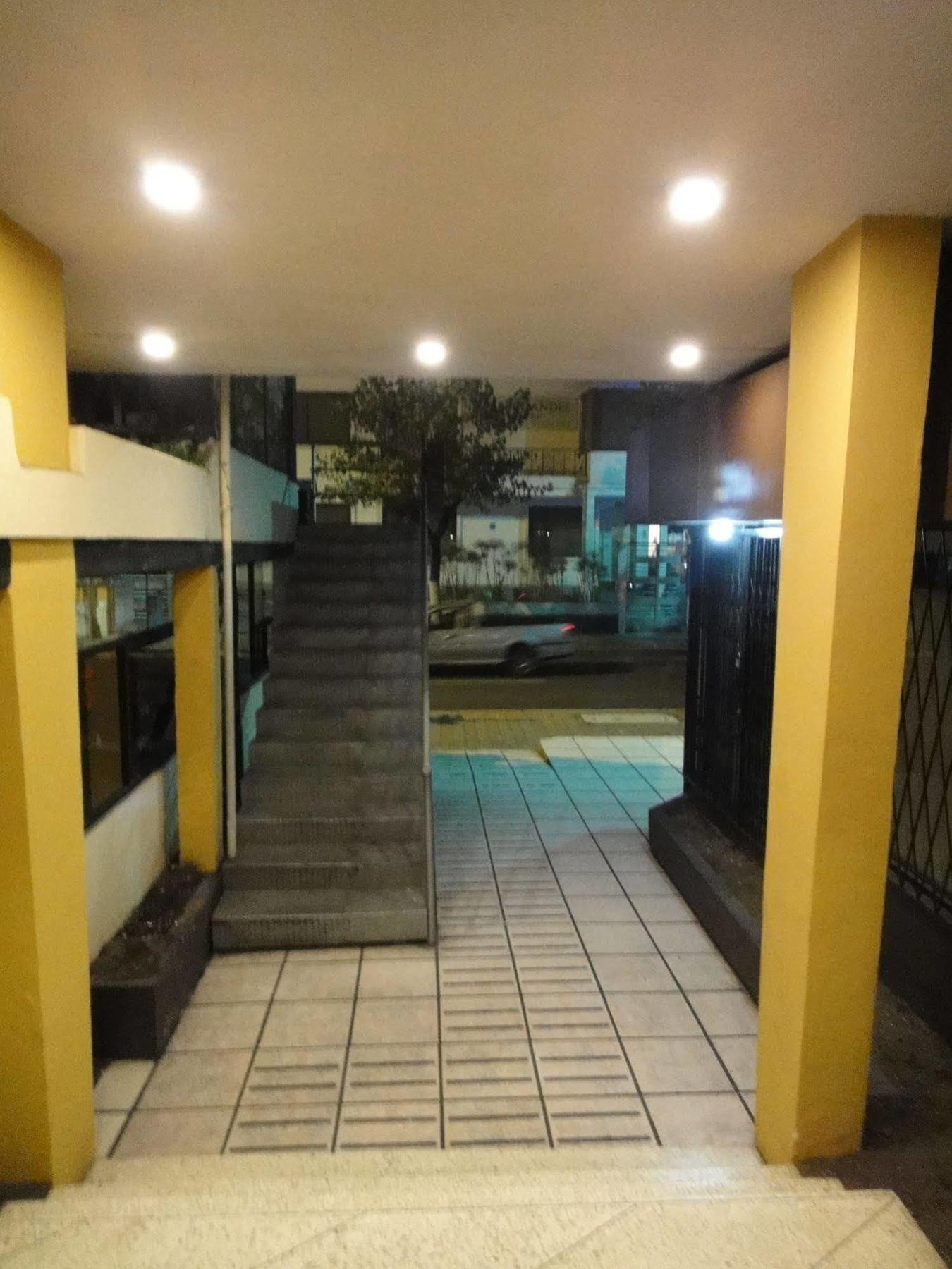 Alston Inn Hotel Кито Екстериор снимка